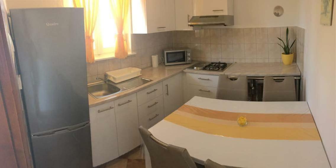 Apartman Lori Novi Vinodolski Exterior photo